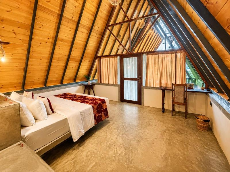 Private Ricefield Cabana near Tangalle with Net Bed - image 6