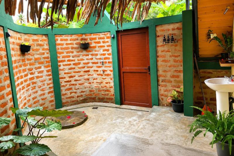 Private Ricefield Cabana near Tangalle with Net Bed - image 3