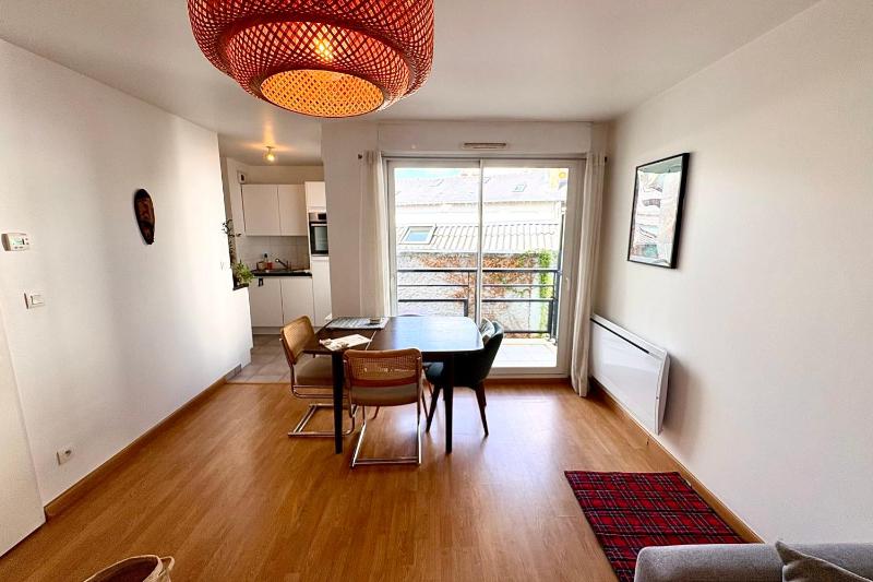 Apartment with balcony near Nantes train station - image 7