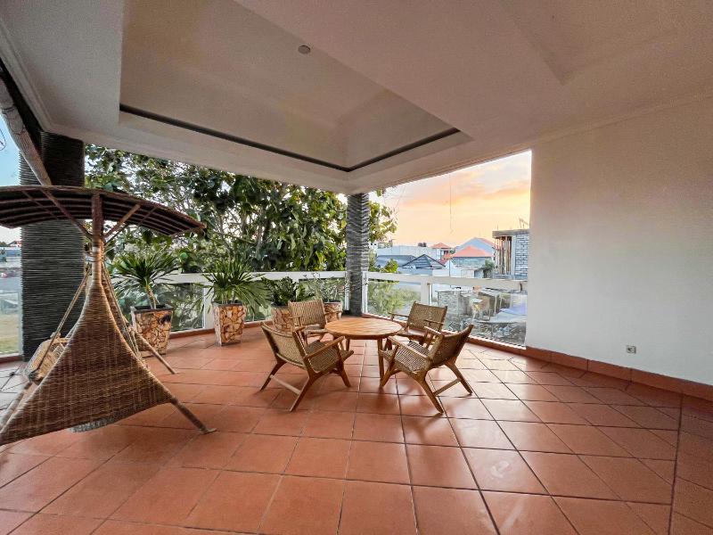 3BR Moriva Villa Ungasan Near Melasti Beach - image 1