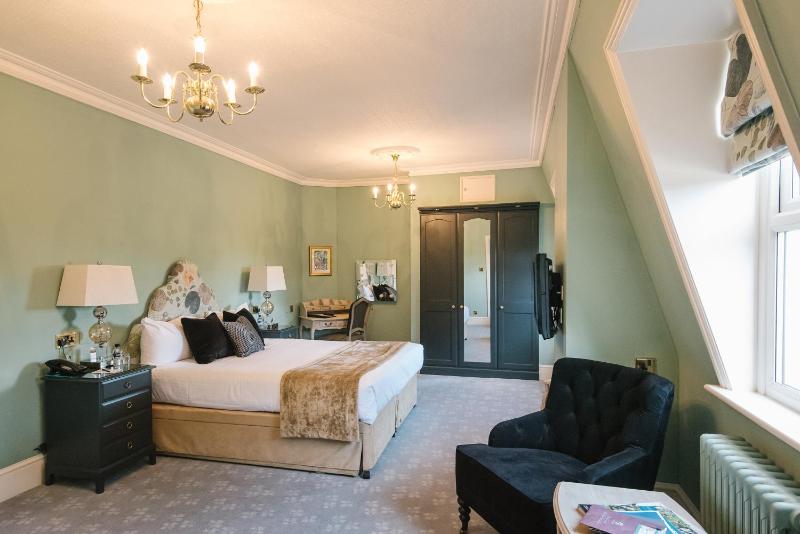Spacious Double Room image 1