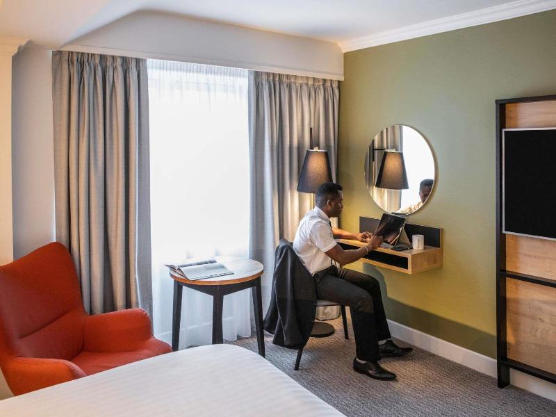 Mercure Nottingham Sherwood Hotel - image 50