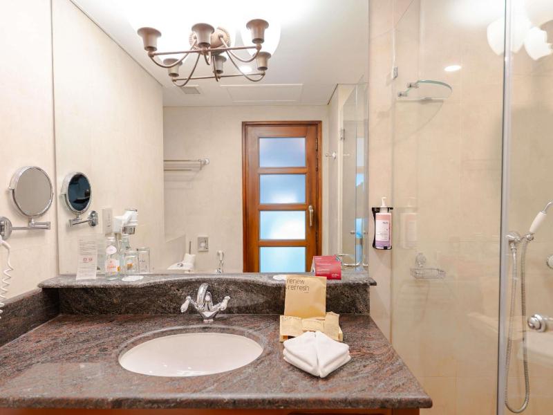 Mövenpick Hotel & Resort Al Bida'a - image 12