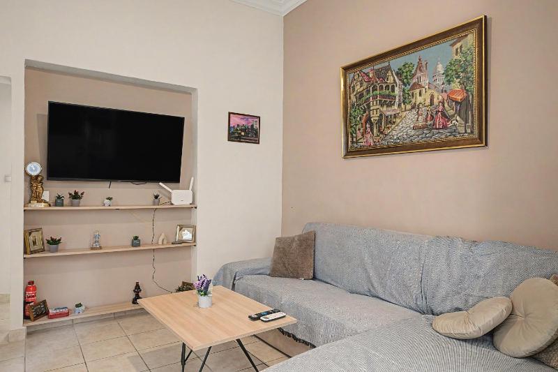 Colonus Apartment - image 7