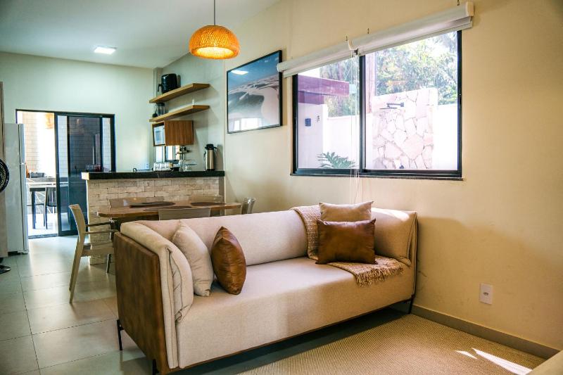 Casa com Piscina Churrasqueira Quadra e Lagoa - image 30