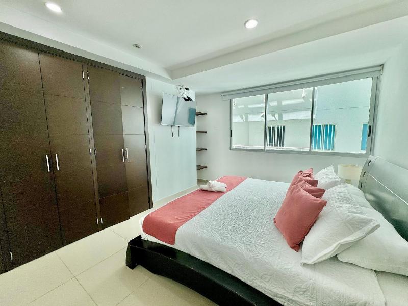 3+1 bedrooms Morros. Beach views and access - image 9