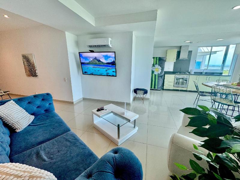 3+1 bedrooms Morros. Beach views and access - image 11