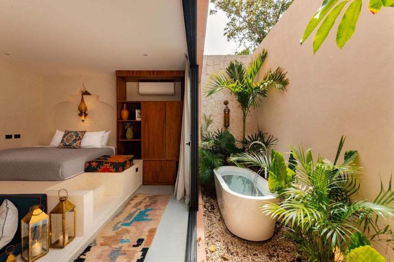 Arch Mansion La Veleta for 28 guests - image 49