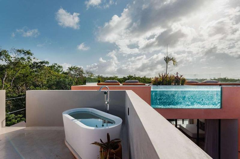 Arch Mansion La Veleta for 28 guests - image 12