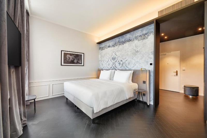 The Cloud One Salzburg part of the Motel One Group - image 11