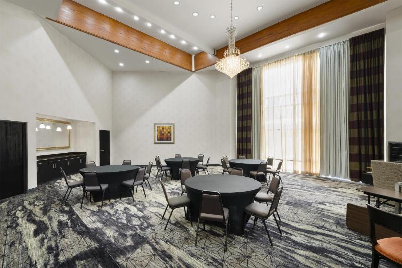 Best Western Premier Houston Downtown/Convention Center Hotel - image 26