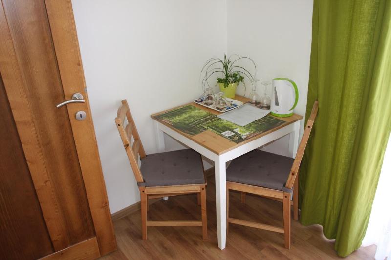 Double Room image 3