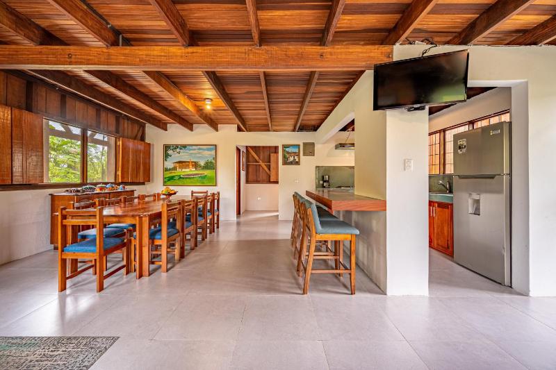 Lush Jungle Home w/ Chemical-Free Pool & Bar! - image 14
