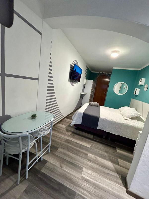 Estudio Funcional con Cama Queen Cocina y Terraza - image 7