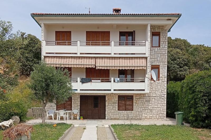 Apartments by the sea Pag - 9355 - image 32