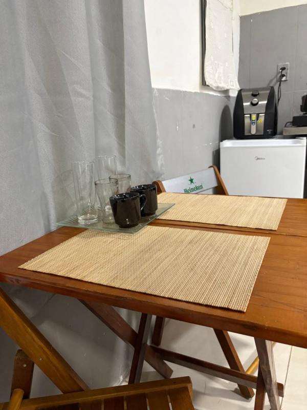 Hospedagem Deoli - suítes cozinha compacta - image 29