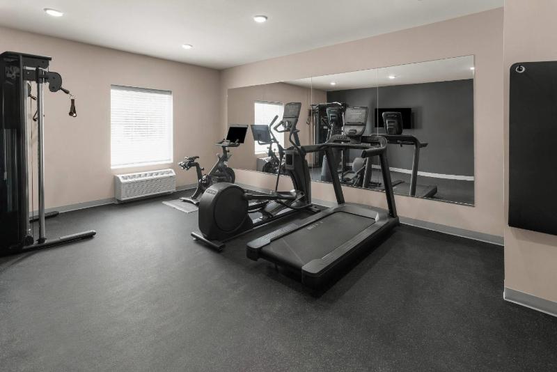 ECHO Suites Extended Stay by Wyndham Savannah Pooler - image 48