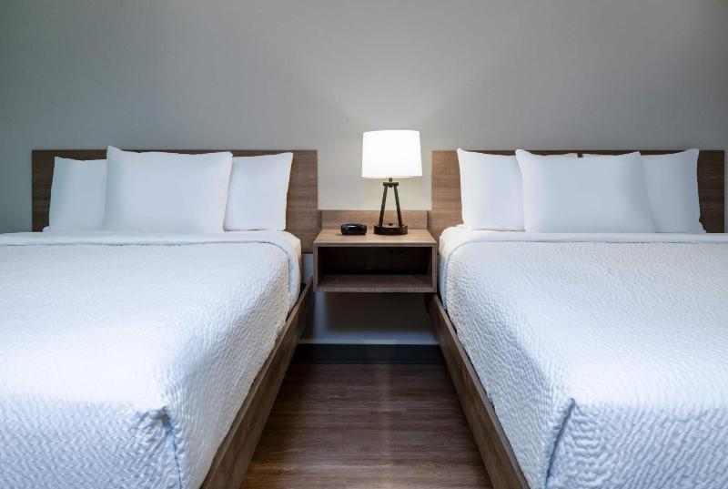 ECHO Suites Extended Stay by Wyndham Savannah Pooler - image 38