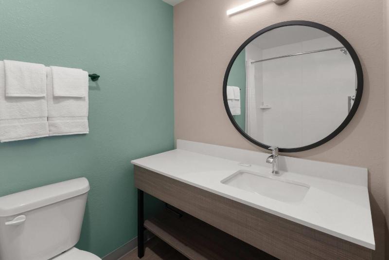 ECHO Suites Extended Stay by Wyndham Savannah Pooler - image 30
