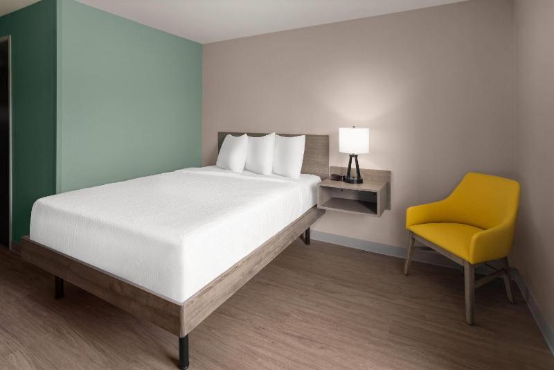 ECHO Suites Extended Stay by Wyndham Savannah Pooler - image 45
