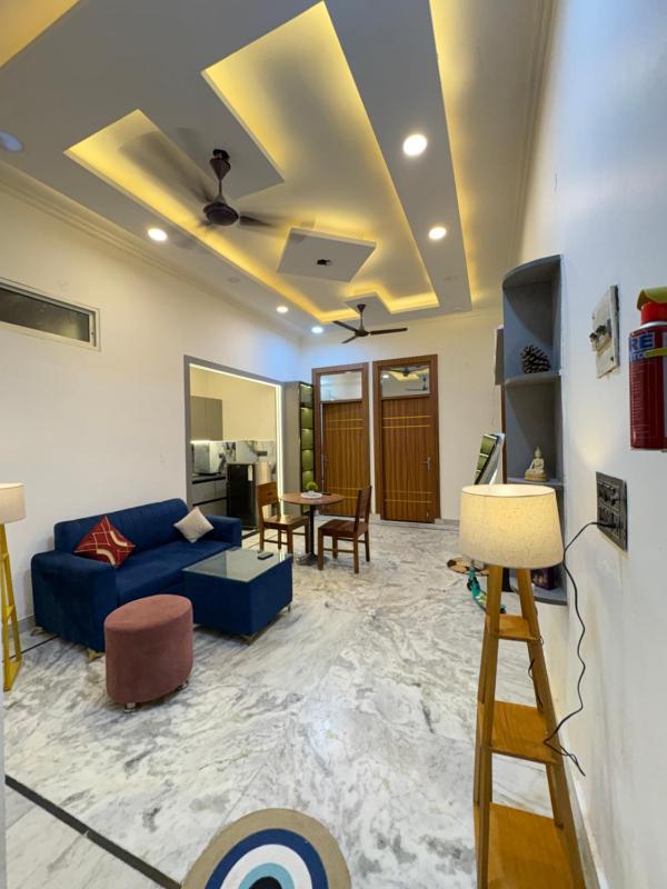 Cozy Room near Anand Vihar - image 2