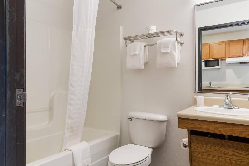 WoodSpring Suites Houston I-45 Airtex - image 25