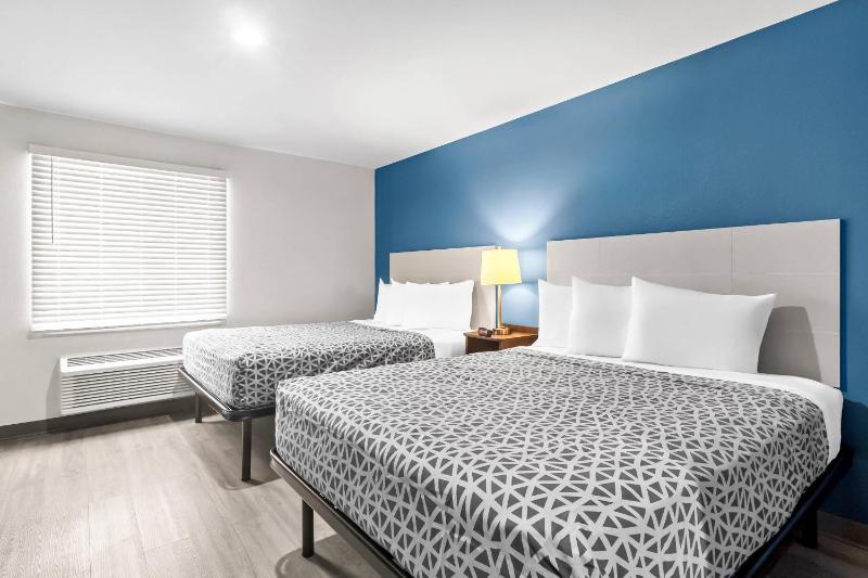 WoodSpring Suites South Houston Hobby - image 35