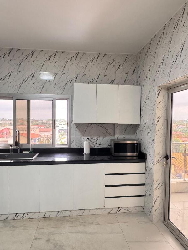 Élégant appartement à Libreville - image 2