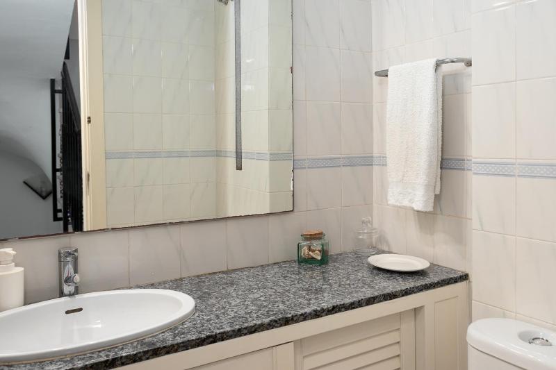 Los Arcos Beach Apartments - image 6