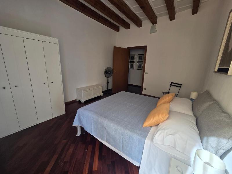 Beautiful House - image 26
