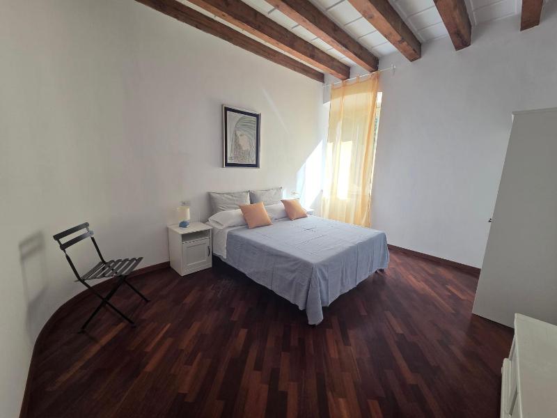 Beautiful House - image 11