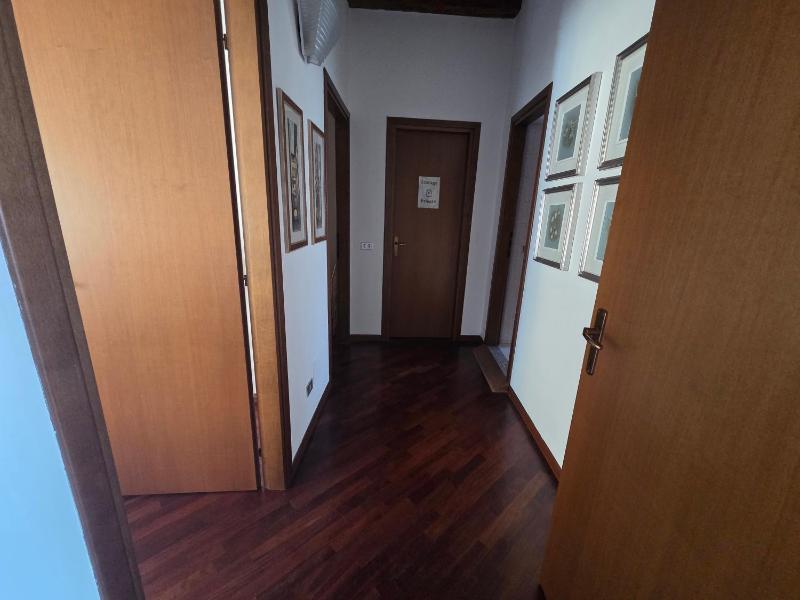 Beautiful House - image 20