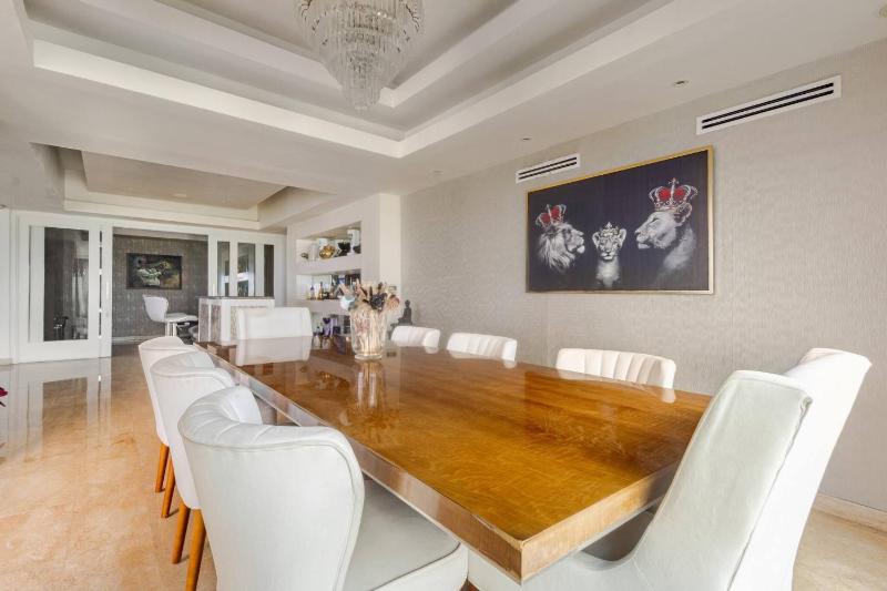 Apartamento de Lujo Frente al Mar con Jacuzzi - image 16