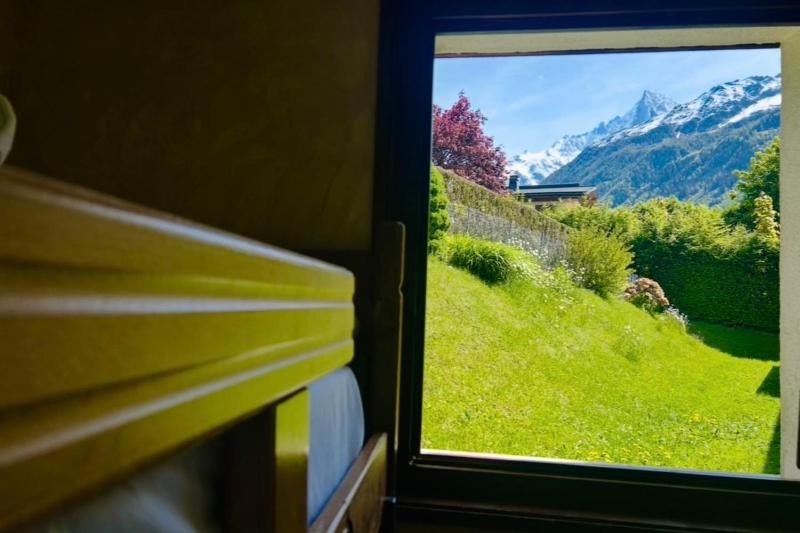 Cozy with garden parking and Mont-Blanc view - image 19