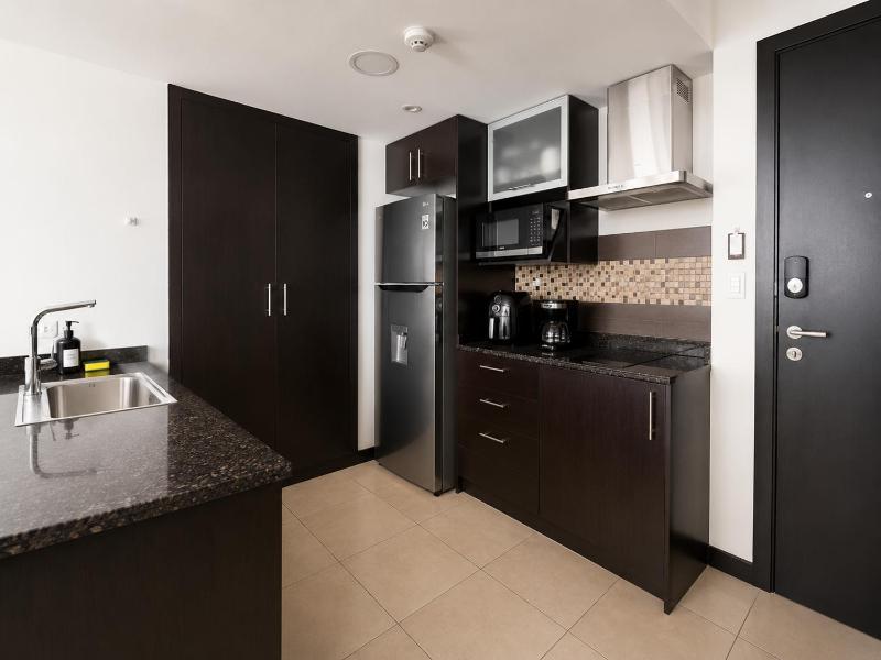 Puerto Santa Ana Luxury Suites Guayaquil - image 4
