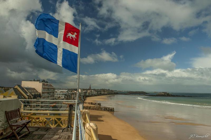 Les Ambassadeurs Logis Hotel sa crêperie et son rooftop - Saint Malo Plage - image 16