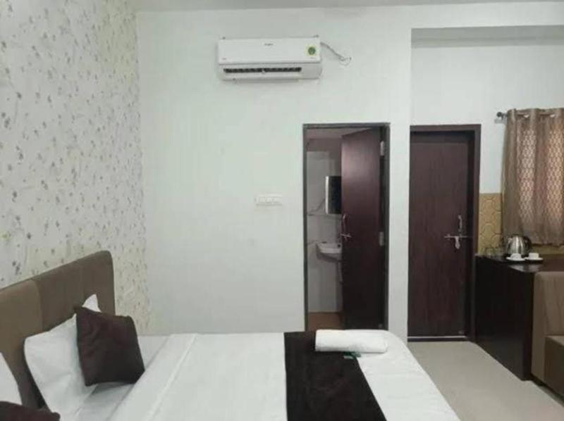Hotel indore access - image 12