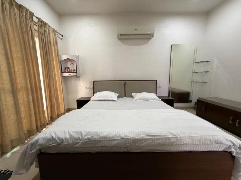 Premium 2BHK Prime Location - image 5