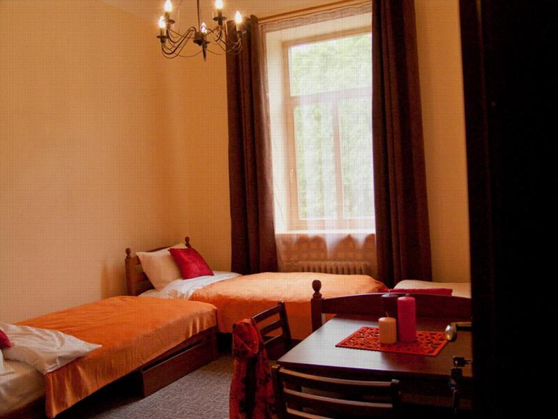 Hostel Lux - image 7