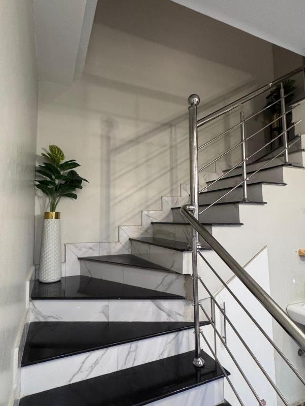 Luxurious Villa in Baharia Town Karachi - image 3
