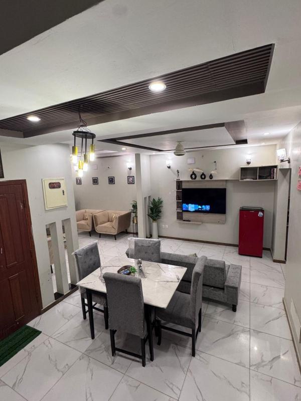 Luxurious Villa in Baharia Town Karachi - image 9