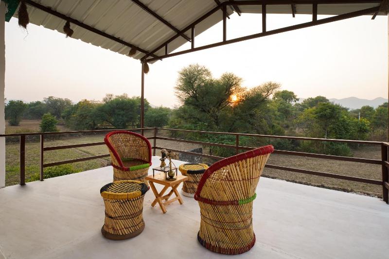 6 BHK Adarsh Bungalow - image 4