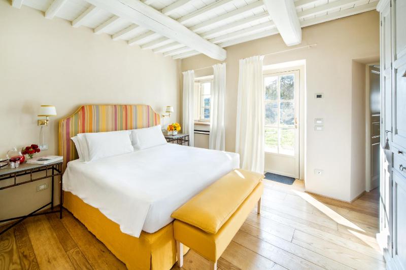 Superior Double Room image 3