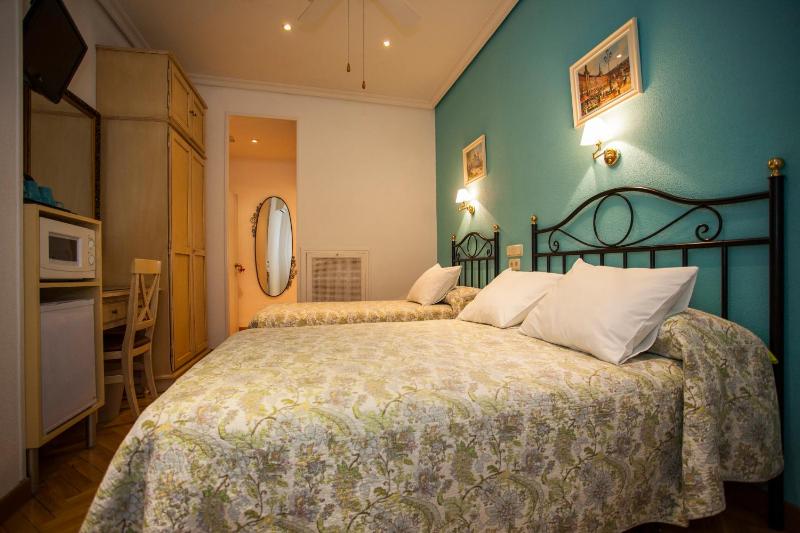 AVA Rooms - image 13