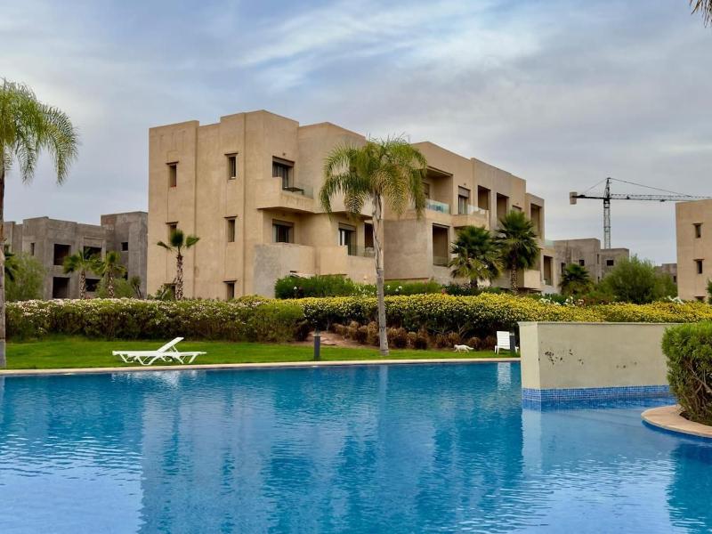 Luxury 2 Bedrooms Apartment By Argan Golf Resort - image 13