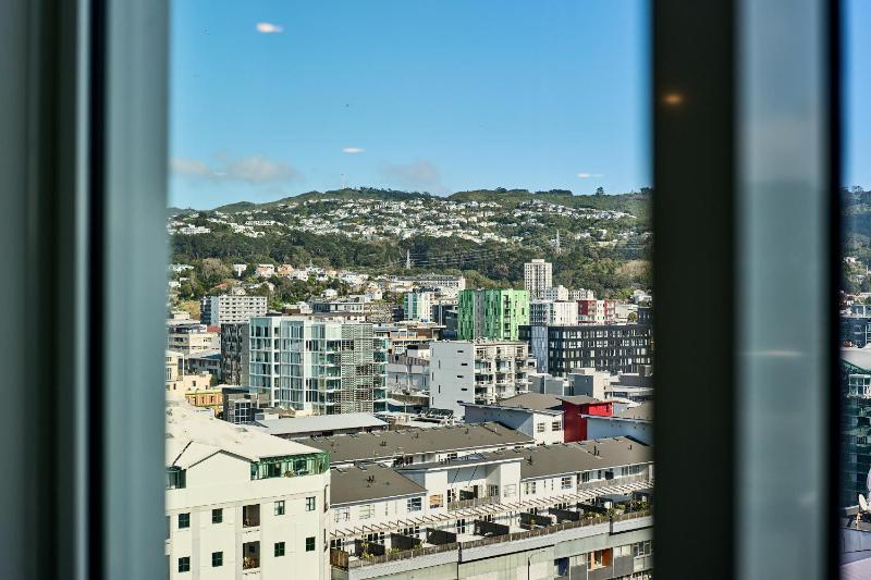 Central Te Aro 2BR with Balcony & City Views - image 17