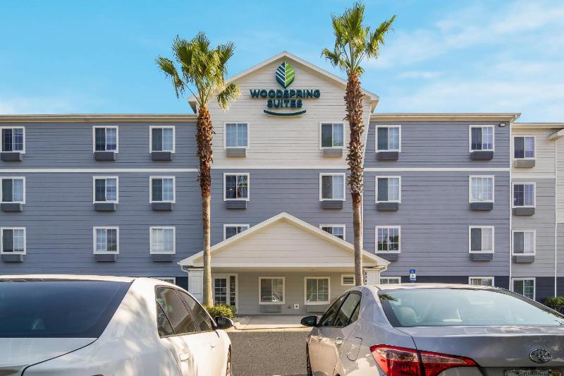 WoodSpring Suites Jacksonville I-295 East - image 7