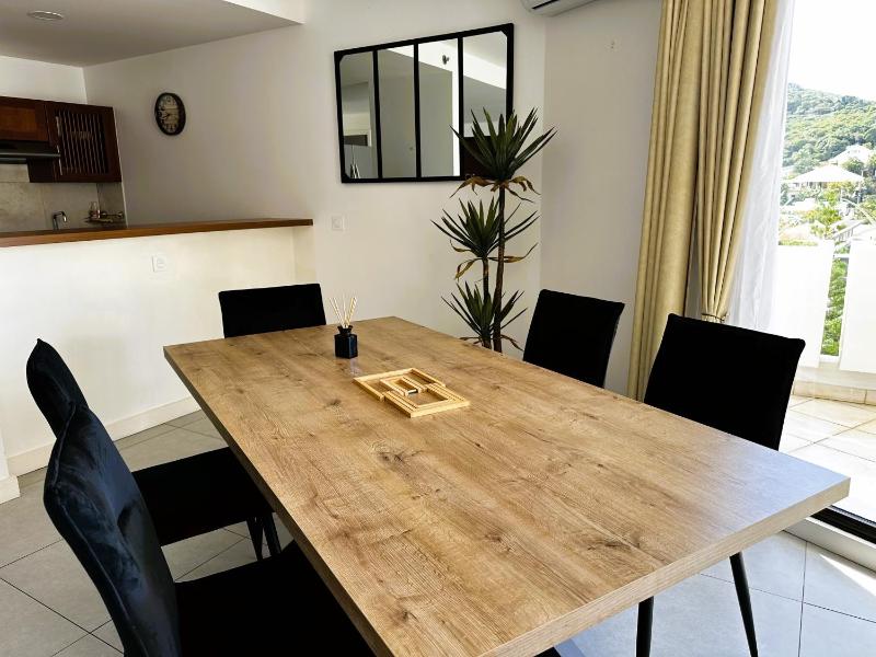 Appartement F3 sur l'anse vata bord de mer - image 3
