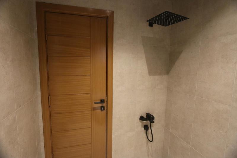شقة عائلية واسعة بتصميم عصري - image 4