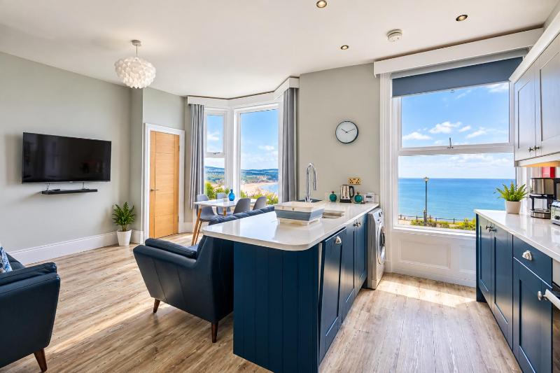 Bay View Holiday Apartments - image 5